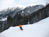 Die Abfahrt vom Graukogel mit Blick auf den Gamskarkogel