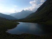 Der Bockhartsee mit dem Salesenkopf im Hintergrund