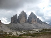 Blick auf die Drei Zinnen in den Dolomiten