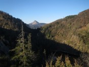 Unter uns der Eibensee - in der Ferne der Faistenauer Schafberg