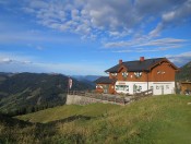 Herrlicher Ausblick von der Erichhütte auf die umliegende Bergwelt