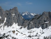 Blick durch ein Kar auf das Gamsfeld bei Russbach