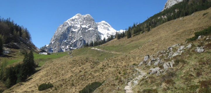 Herrlicher Wanderung zur Halsalm in den Berchtesgadener Alpen