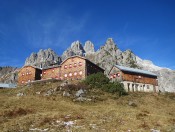 Die genial gelegene Hofpürglhütte am Fuße der Bischofsmütze