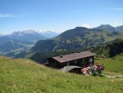 Wir wandern an der Hornköpflhütte vorbei