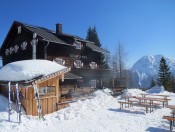 Wir passieren die Kleinarler Hütte 