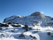 Blick zurück auf den Krippenstein - Gut zu sehen ist die Abfahrt