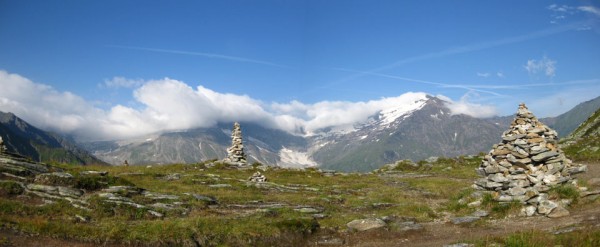 Sonnblick und Hocharn mit Nebelhaube