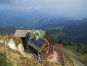 Blick vom Purtschellerhaus auf den Untersberg und das Salzachtal