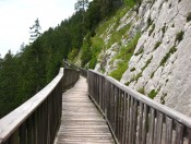 Der befestigte Steig mit herrlichem Tiefblick auf Salzburg