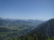 Schwarzach im Salzachtal mit dem Dachstein im Hintergrund