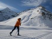 Die Schareck Ostwand begleitet die Langläufer zum Talschluß