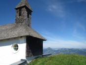 St. Berhard Kapelle und der Aussichtsberg Hohe Salve