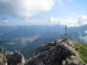 Wir genießen den Ausblick auf Eisenerz mit dem Erzberg und dem Paffenstein