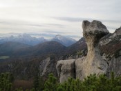 Die Steinerne Agnes - Eine Felsskulptur mit Blick auf Watzmann und Hochkalter