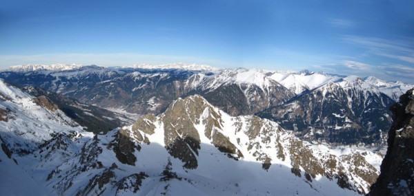 Blick Richtung Mauskar Spitze und dem Schlossalm Skigebiet