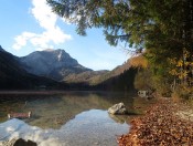 Herrliche Herbstwanderung am Vorderen Langbathsee mit Blick auf den Brunnkogel