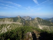 Ein fantastischer Ausblick vom Anstieg auf das Gennerhorn - Gruberhorn, Schlenken, Schmittenstein und Regenspitz