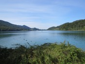 Wandern auf der Promenade in Fuschl