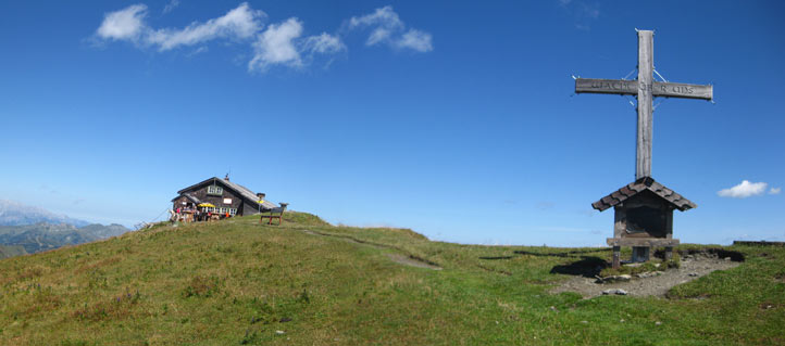Gamskarkogel Gipfelkreuz und Badgasteinerhütte