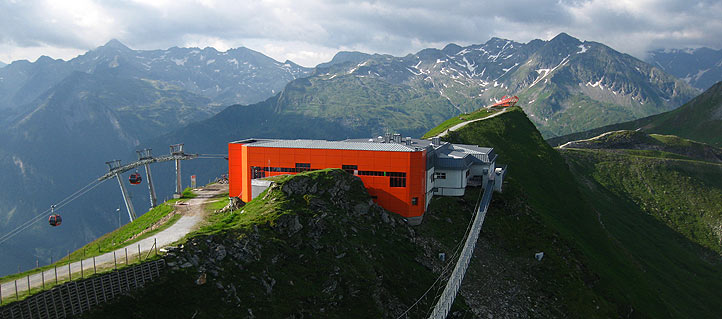 Auf dem Stubnerkogel mit den Attraktionen Hängebrücke und Glocknerblick