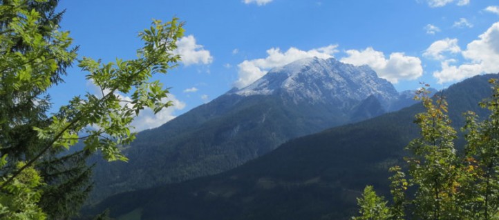 Blick vom Soleleitungsweg auf den Watzmann